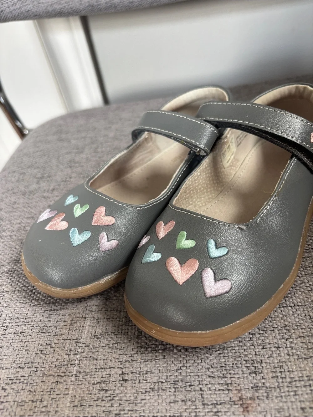 See Kai Run Ginny Gray Leather Embroidered Hearts Mary Jane Shoes